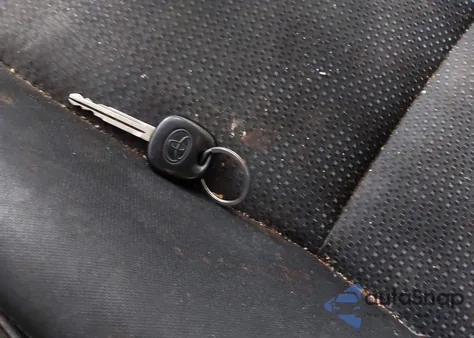 2009 Toyota Matrix z USA, uszkodzony, nr VIN 2T1KU40E79C134359